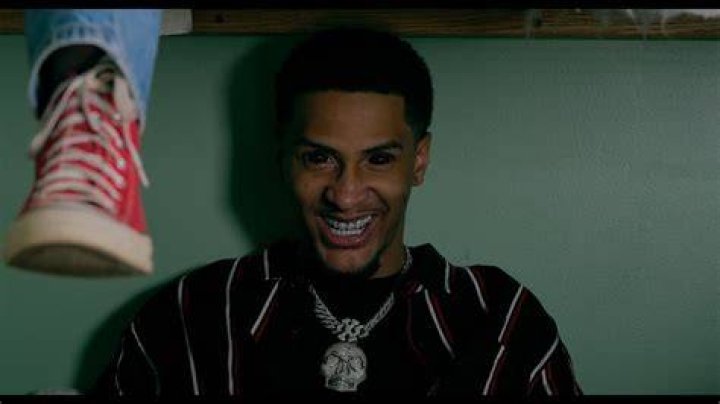 Middle of two bitches comethazine lyrics