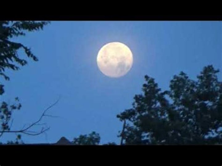 The sun is going down the moon is coming up lyrics